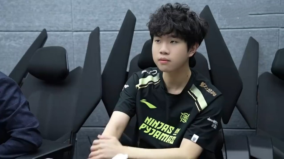 LokeN官宣退役：生涯巅峰都在LPL，与Lvmao搭档多年